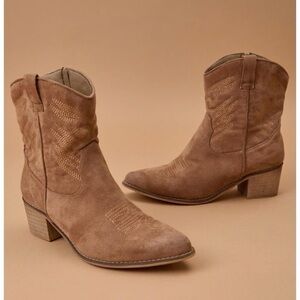 ARULA 9W New Wide Width Cowboy Western Boot Altar’d State Suede brown feel